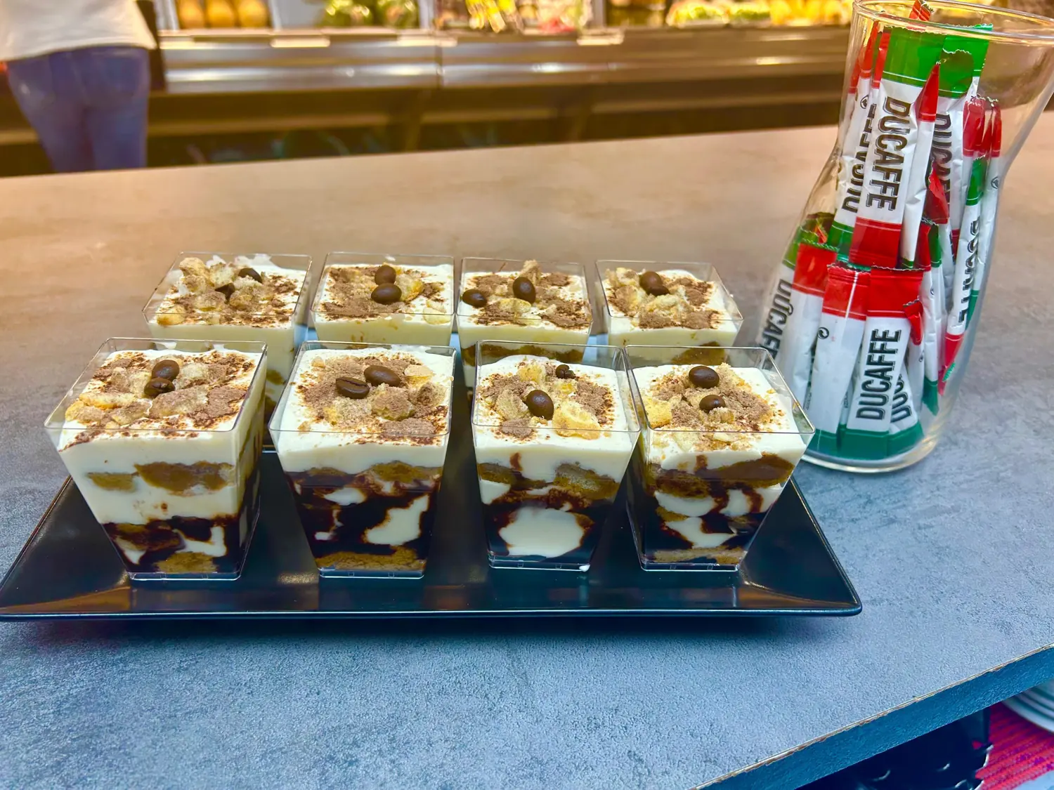 Bandeja de postres en vasito