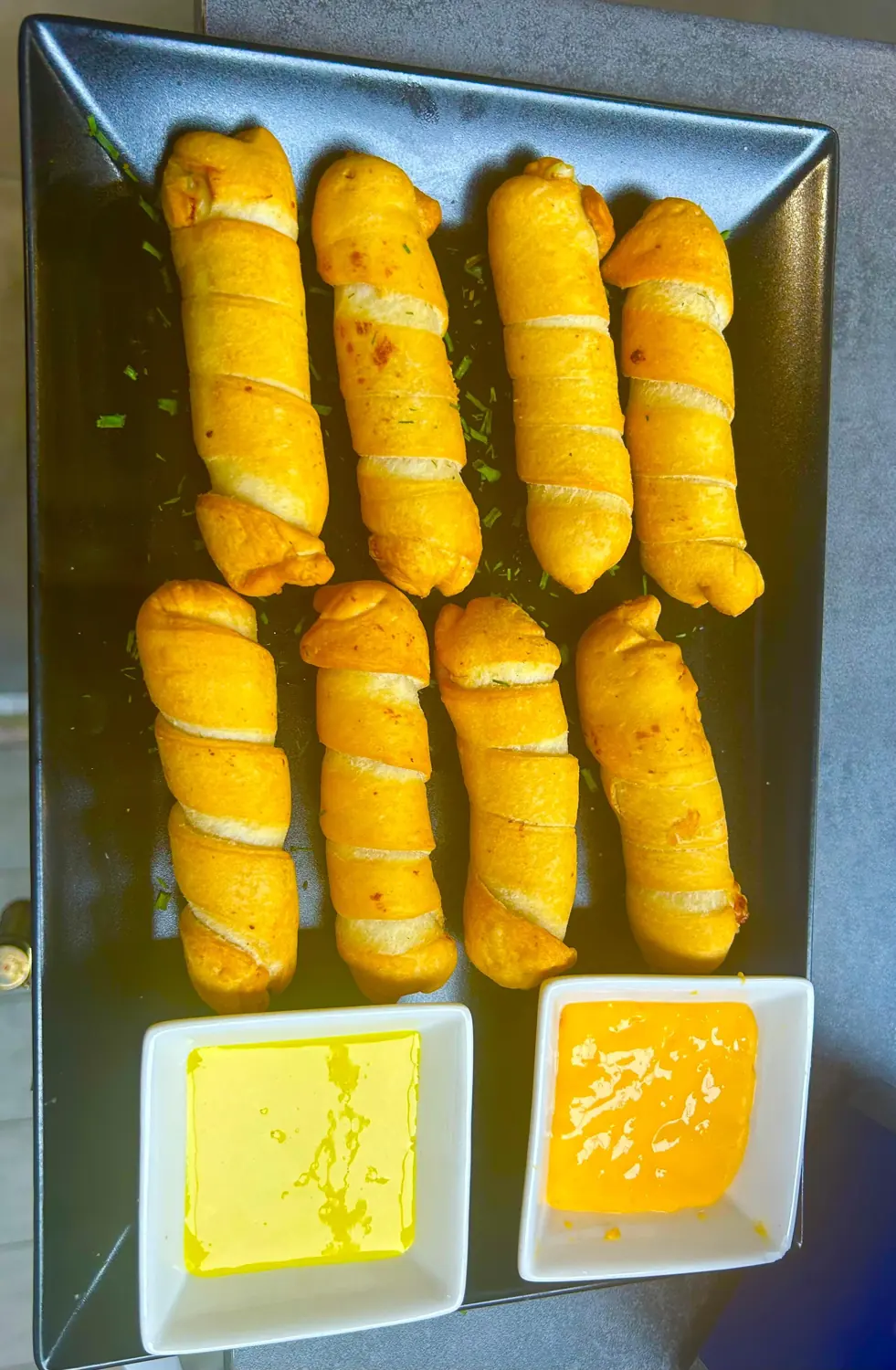 Tequeños con salsas